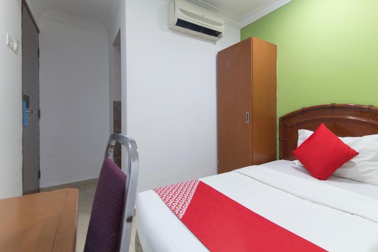 Oyo 805 Hotel Run Star Куала-Лумпур Экстерьер фото