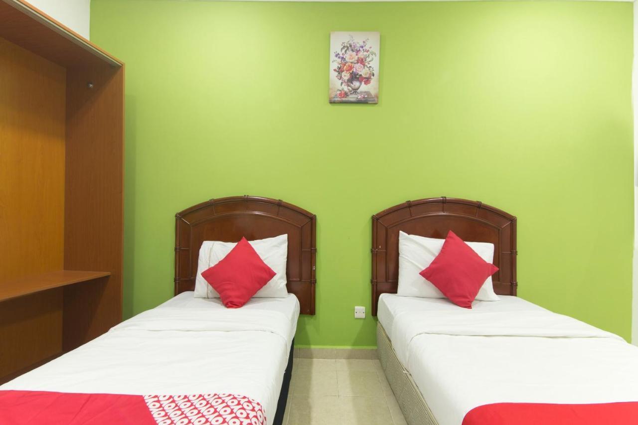Oyo 805 Hotel Run Star Куала-Лумпур Экстерьер фото