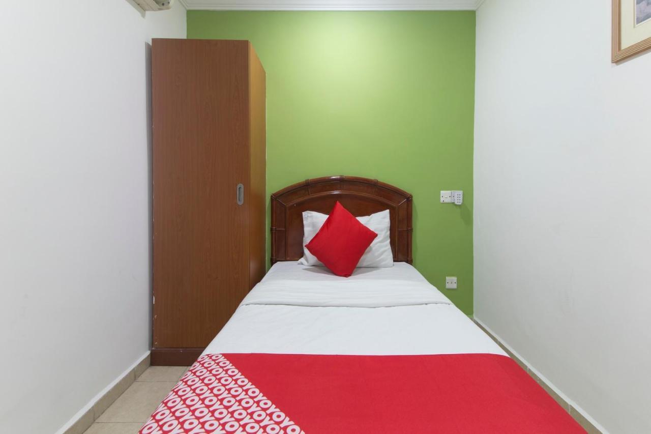 Oyo 805 Hotel Run Star Куала-Лумпур Экстерьер фото