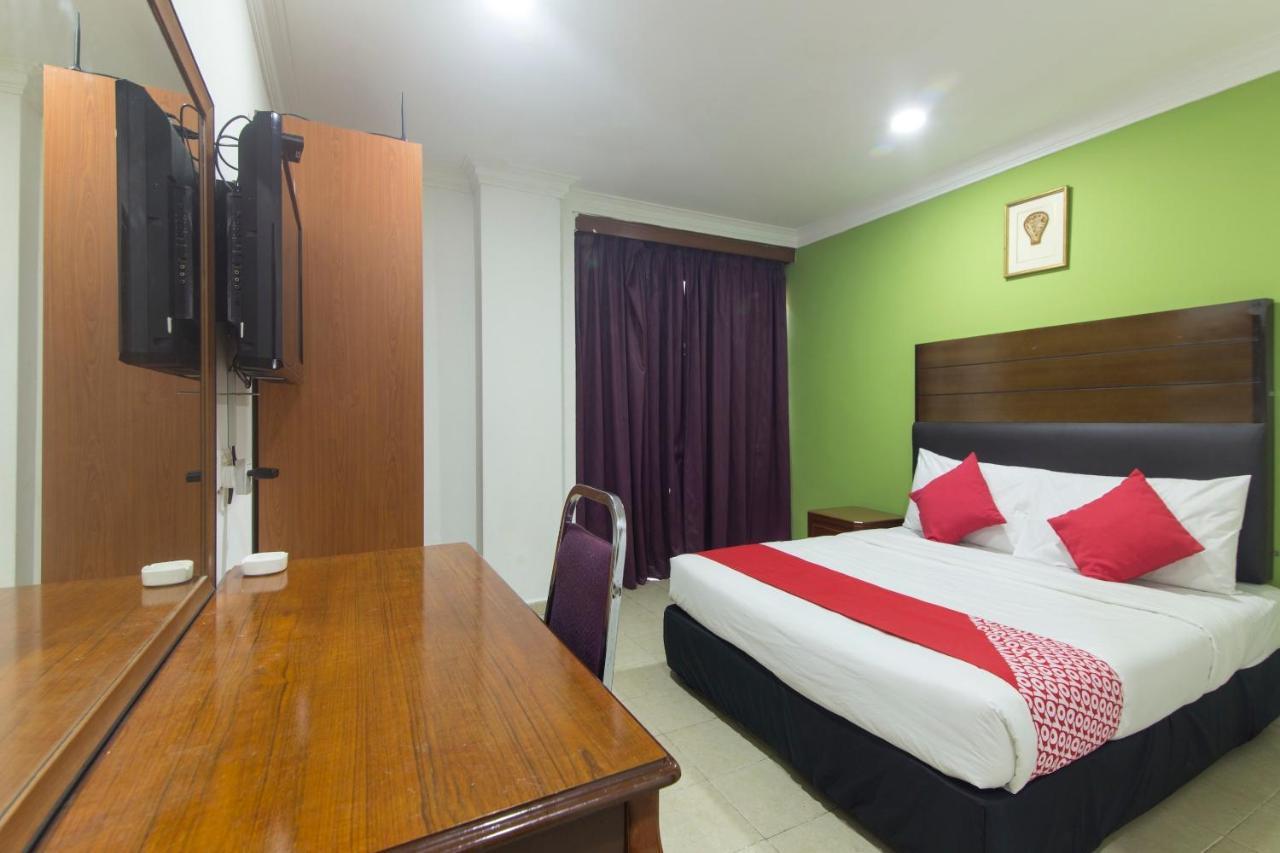 Oyo 805 Hotel Run Star Куала-Лумпур Экстерьер фото