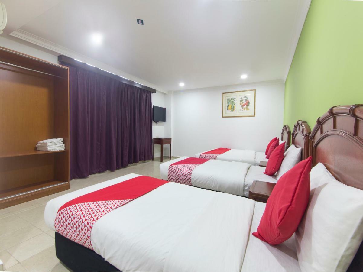 Oyo 805 Hotel Run Star Куала-Лумпур Экстерьер фото