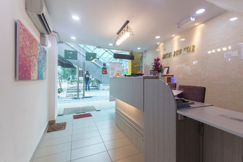 Oyo 805 Hotel Run Star Куала-Лумпур Экстерьер фото